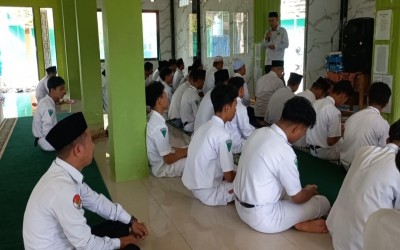 Keluarga Besar MAN 3 HST Gelar Salat Hajat untuk Keberangkatan Haji dan Umrah Warganya